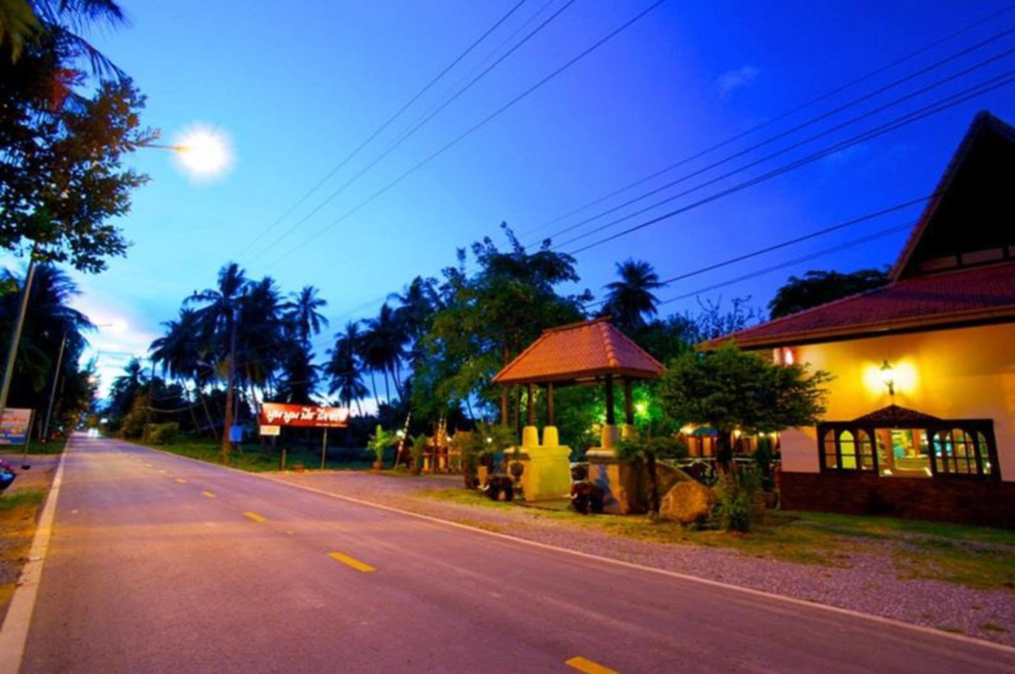 Boom Boom Beach Resort Laem Sing Chanthaburi Luaran gambar